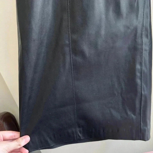 Blank NYC Faux Leather Wide Leg Pants, Black, Size Large - Picture 7 of 16